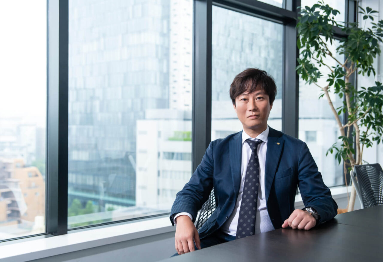 絆ホールディングス社長